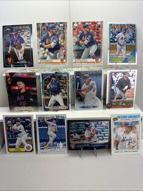 2 Pete Alonso rookie cards in Mets lot of 12